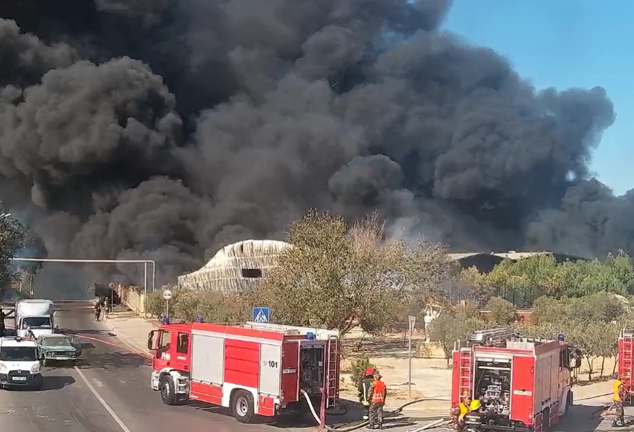 Suraxanıda baş verən yanğınla əlaqədar polis əməkdaşları əraziyə cəlb olunub