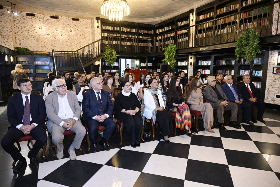 Baku Book Center hosts presentation of manual "A grammar of contemporary Azerbaijani"