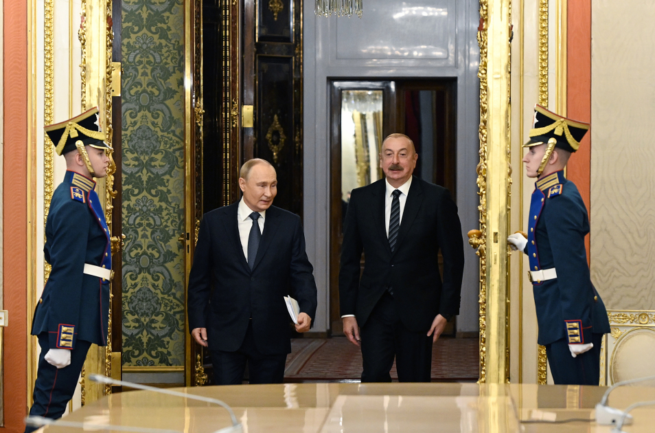 President Ilham Aliyev’s meeting with Russian President Vladimir Putin commenced in Moscow