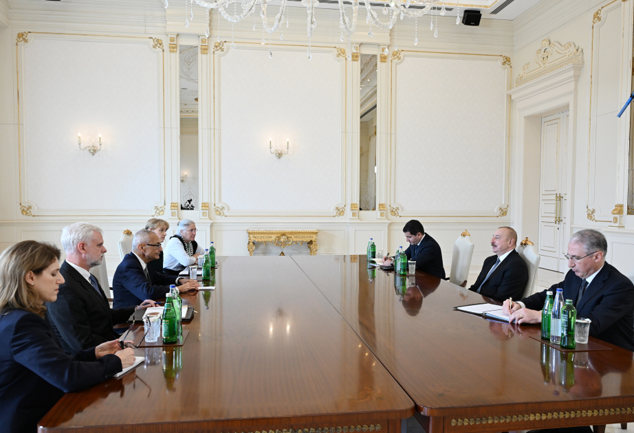 President Ilham Aliyev received Senior Advisor to U.S. President for International Climate Policy