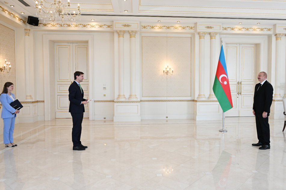 President Ilham Aliyev received credentials of incoming ambassador of Belgium to Azerbaijan