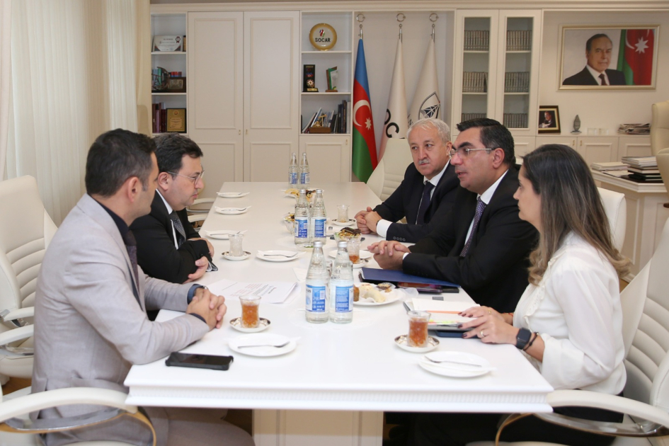 Head of TUBITAK BILGEM Center Ali Gorcin visits BHOS