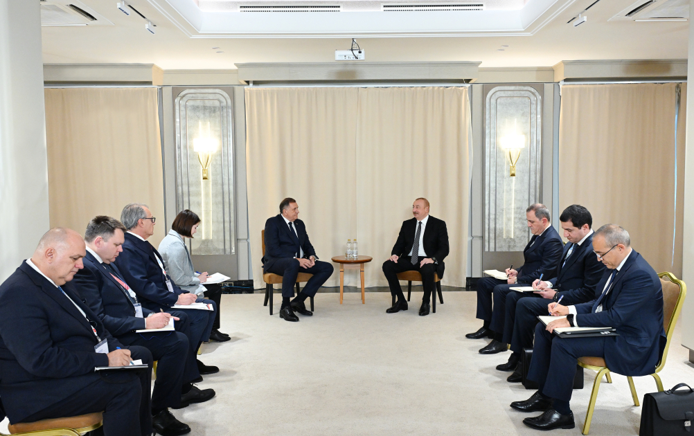 President Ilham Aliyev met with President of the Republic of Srpska of Bosnia and Herzegovina in Kazan