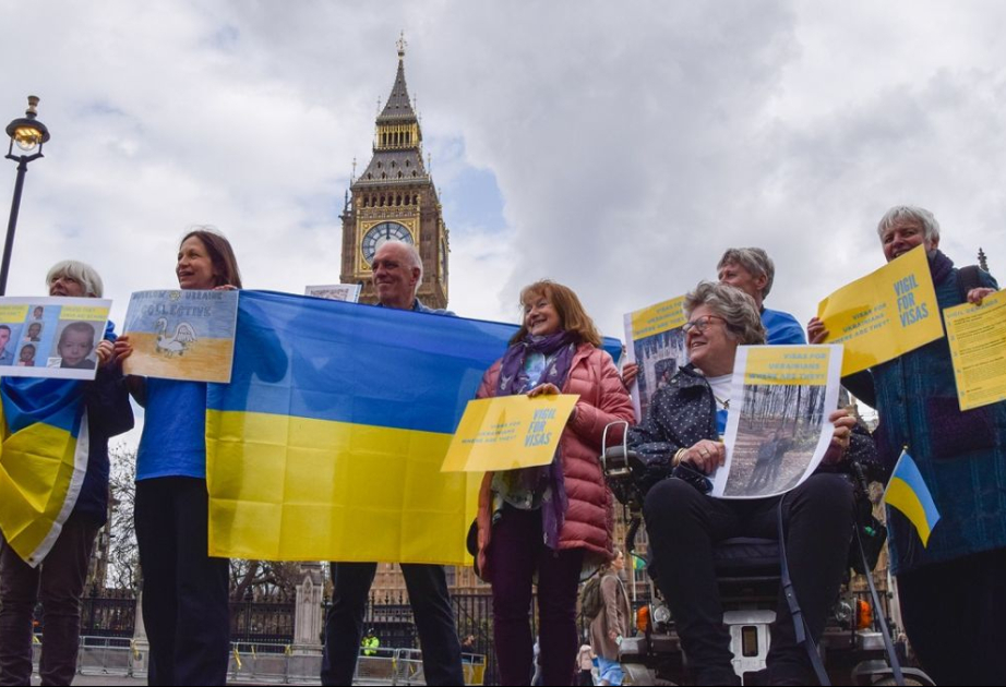 Число сторонников мирных переговоров с Россией среди украинцев выросло