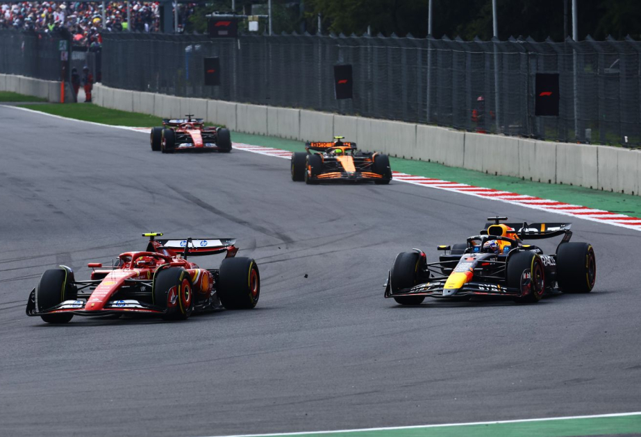 Carlos Sainz wins Formula 1 Mexico City Grand Prix