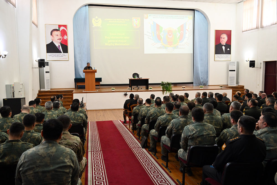 Azərbaycan Ordusunun hərbçilərinin təlim-metodiki toplanışı təşkil olunub