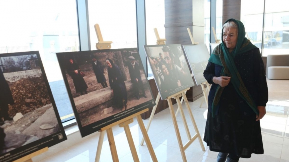 Tanınmış fotojurnalist Reza Deqatinin yeni saytı Xocalı soyqırımını dünyaya çatdırır