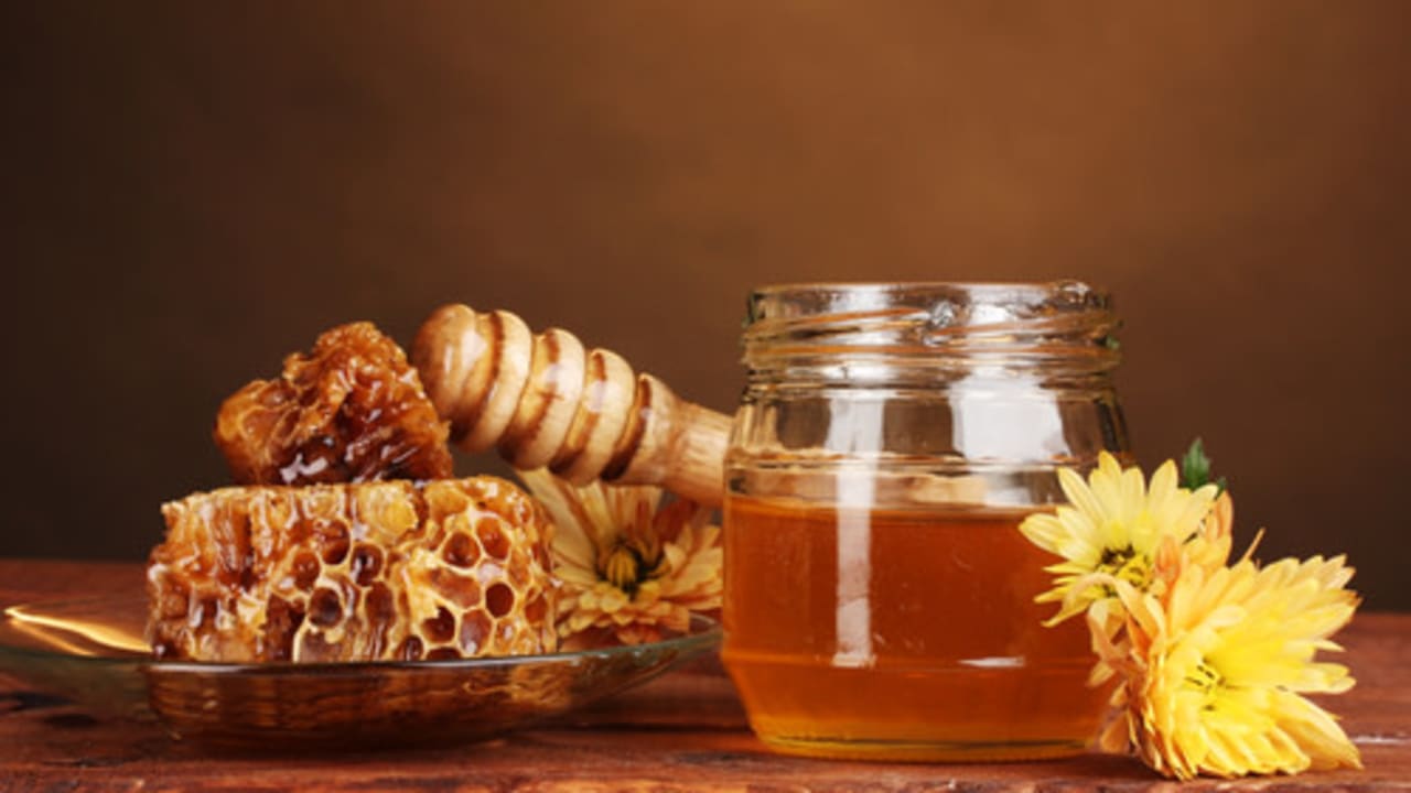 Dr. Maya Rosman reveals: Honey, silan or maple – which is healthier?