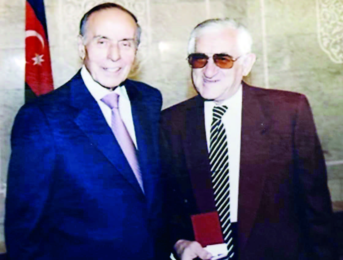 Ulu öndər milli mədəniyyətimizin hamisi idi