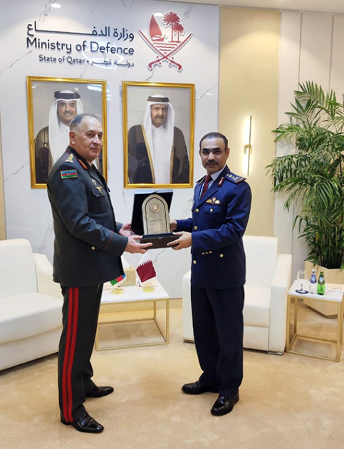 Chief of General Staff of Azerbaijan Army meets Qatar’s military leadership