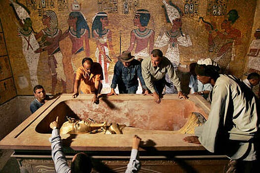 Alimlər Tutanxamonun məzarını kəşf edənlərin ölüm səbəbini tapıblar