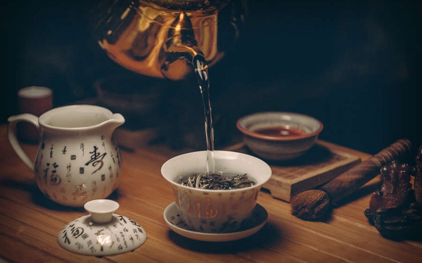 Scientists say secret to brewing delicious pot of tea may lie in collection of microbes