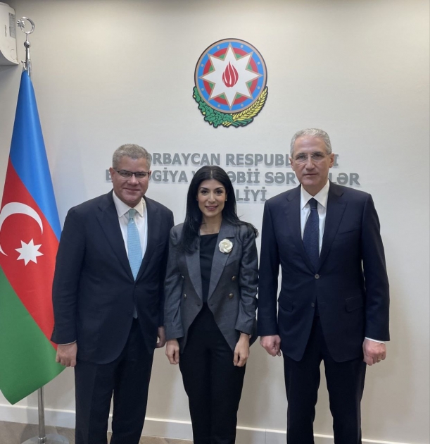 COP26 President visits Azerbaijan
