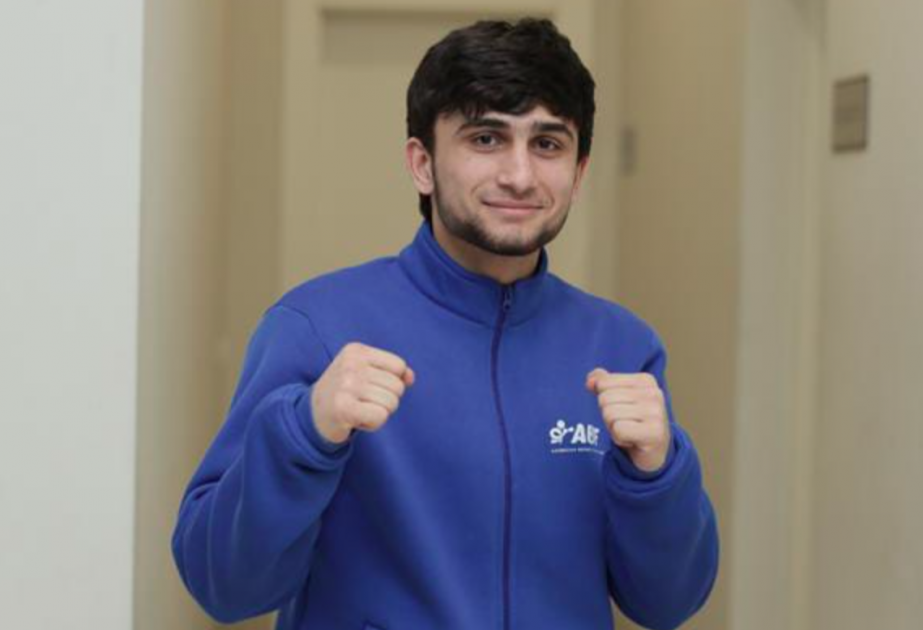 Азербайджанский боксер начал чемпионат Европы с победы