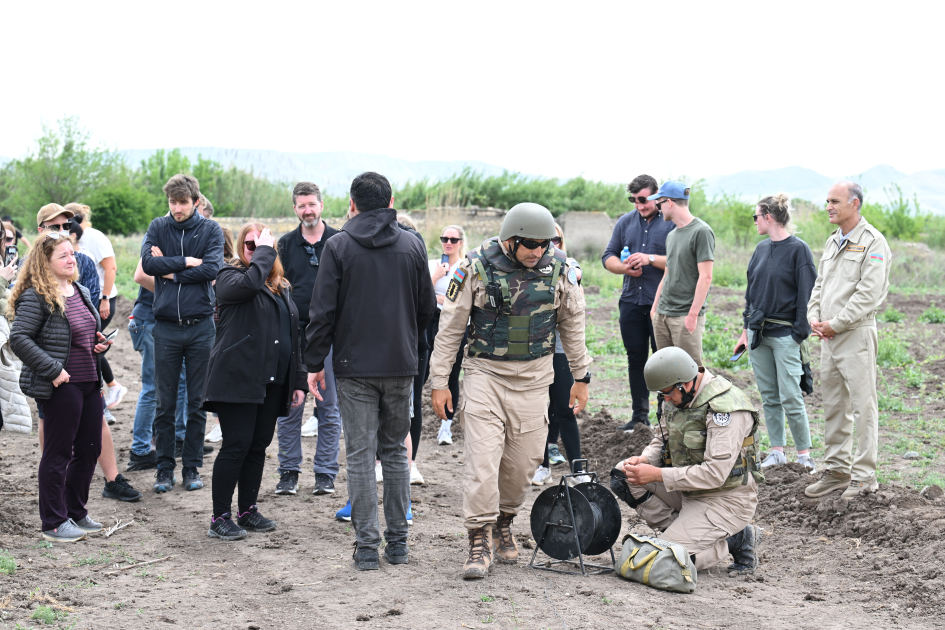 International travelers observe demining process in Azerbaijan’s Jabrayil district