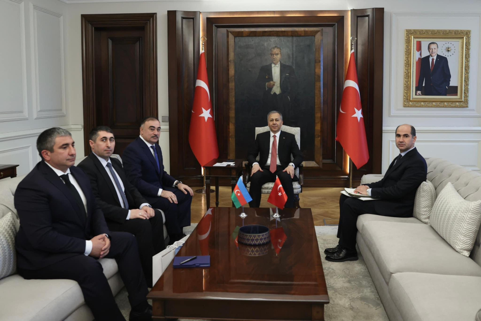 Azerbaijani ambassador meets with Turkish minister of internal affairs