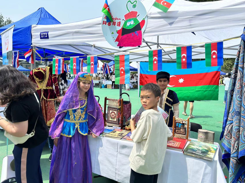Azerbaijan joins international cultural festival in China