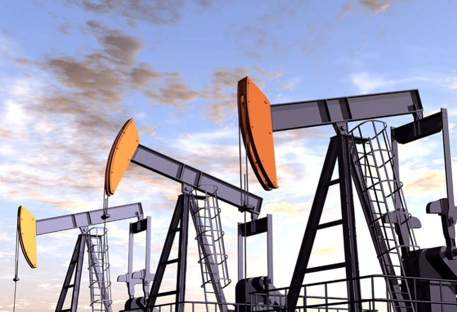 Цена азербайджанской нефти вновь снизилась