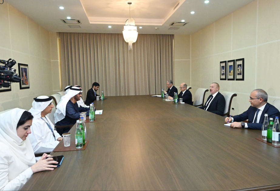 Президент Ильхам Алиев принял министра промышленности и передовых технологий Объединенных Арабских Эмиратов