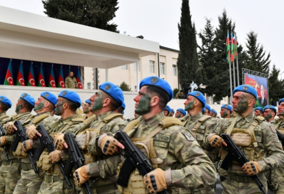 Могучий Азербайджан и его победоносная армия