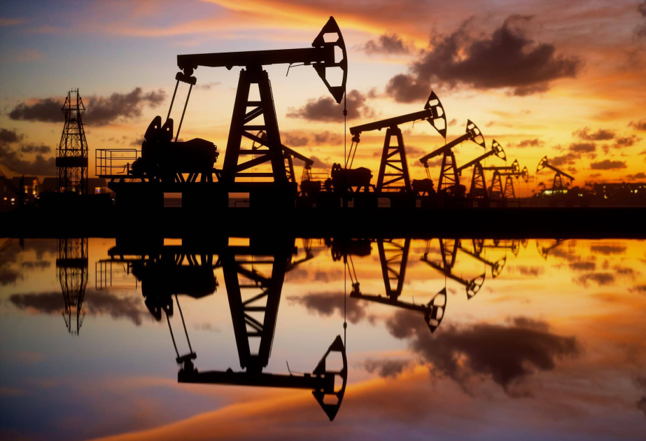 Azerbaijani oil price down in global markets