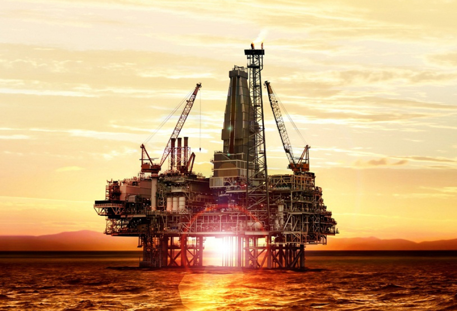 Azerbaijani oil price falls in global markets